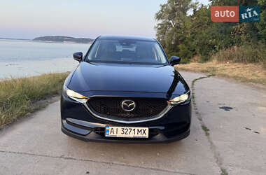 Позашляховик / Кросовер Mazda CX-5 2018 в 
