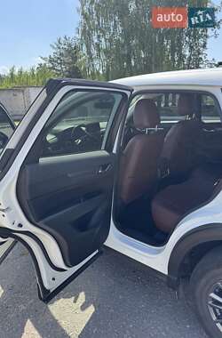 Внедорожник / Кроссовер Mazda CX-5 2017 в 