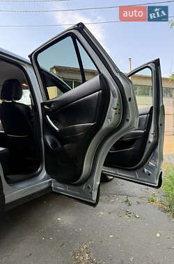 Внедорожник / Кроссовер Mazda CX-5 2015 в 