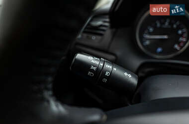 Позашляховик / Кросовер Mazda CX-5 2012 в 