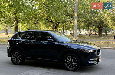 Позашляховик / Кросовер Mazda CX-5 2018 в 