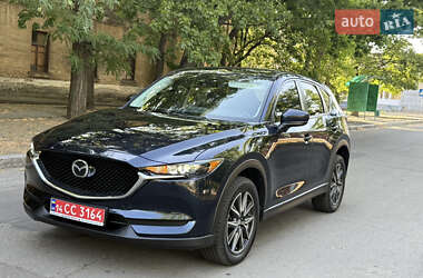 Позашляховик / Кросовер Mazda CX-5 2018 в 