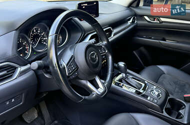 Позашляховик / Кросовер Mazda CX-5 2018 в 