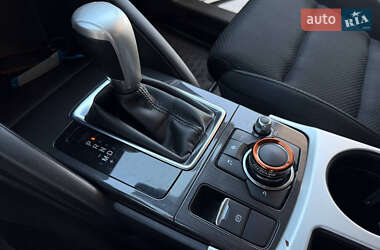 Позашляховик / Кросовер Mazda CX-5 2015 в 