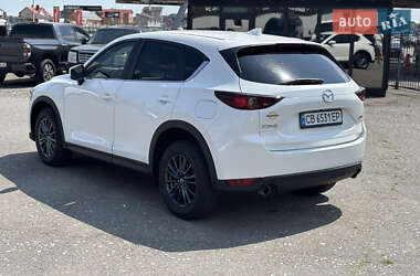 Позашляховик / Кросовер Mazda CX-5 2018 в 