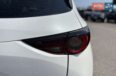 Позашляховик / Кросовер Mazda CX-5 2018 в 
