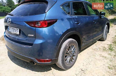 Внедорожник / Кроссовер Mazda CX-5 2017 в 