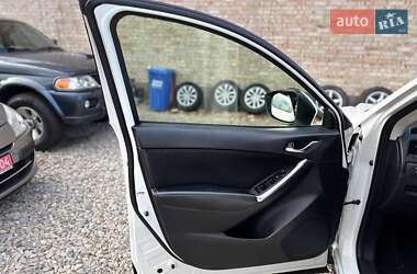 Позашляховик / Кросовер Mazda CX-5 2013 в 