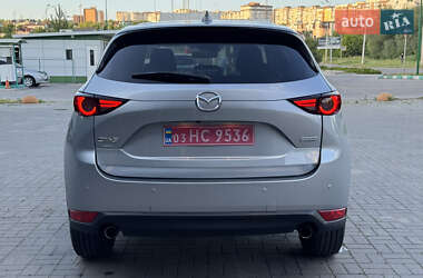 Позашляховик / Кросовер Mazda CX-5 2017 в 