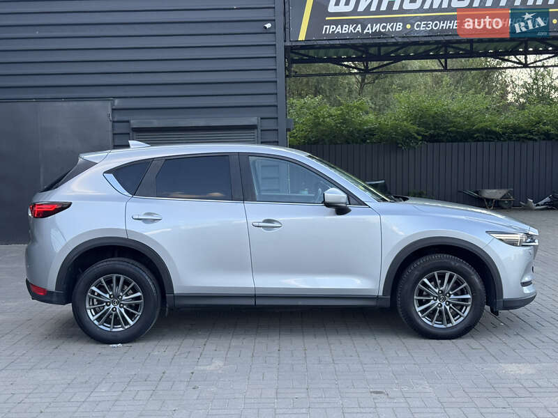 Позашляховик / Кросовер Mazda CX-5 2017 в Хмельницькому
