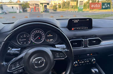 Позашляховик / Кросовер Mazda CX-5 2017 в 