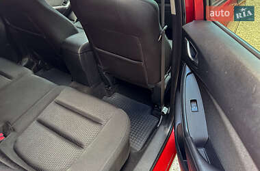 Позашляховик / Кросовер Mazda CX-5 2014 в 