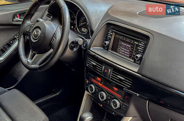 Позашляховик / Кросовер Mazda CX-5 2014 в 