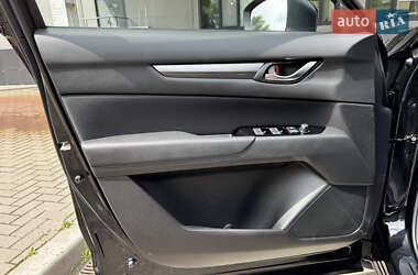 Позашляховик / Кросовер Mazda CX-5 2023 в 