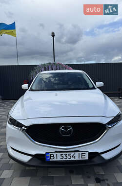 Позашляховик / Кросовер Mazda CX-5 2020 в 