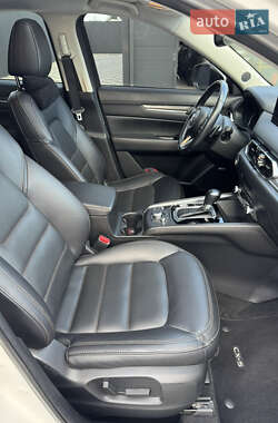 Позашляховик / Кросовер Mazda CX-5 2020 в 
