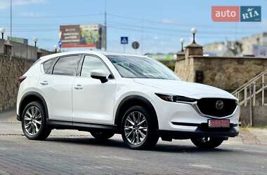 Позашляховик / Кросовер Mazda CX-5 2021 в 
