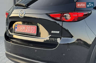 Позашляховик / Кросовер Mazda CX-5 2019 в 