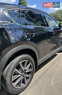 Позашляховик / Кросовер Mazda CX-5 2017 в 