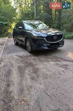 Позашляховик / Кросовер Mazda CX-5 2019 в 
