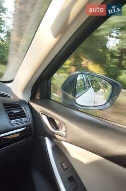 Позашляховик / Кросовер Mazda CX-5 2012 в 