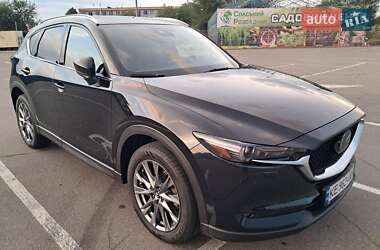 Позашляховик / Кросовер Mazda CX-5 2018 в 