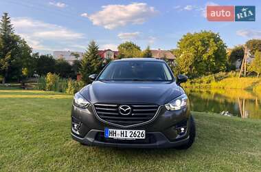 Позашляховик / Кросовер Mazda CX-5 2017 в 