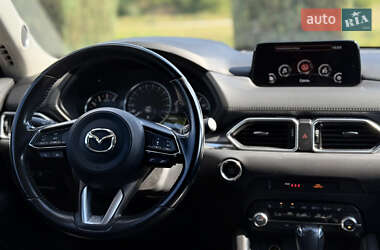 Позашляховик / Кросовер Mazda CX-5 2018 в 