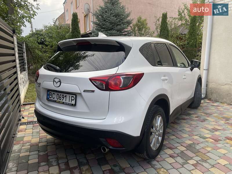 Позашляховик / Кросовер Mazda CX-5 2015 в Золочеві