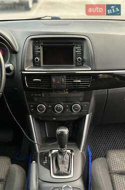 Позашляховик / Кросовер Mazda CX-5 2013 в 