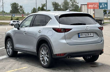 Позашляховик / Кросовер Mazda CX-5 2020 в 