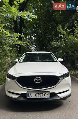 Позашляховик / Кросовер Mazda CX-5 2017 в 