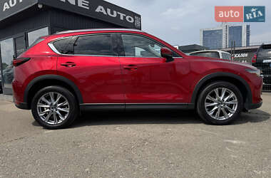 Позашляховик / Кросовер Mazda CX-5 2020 в 