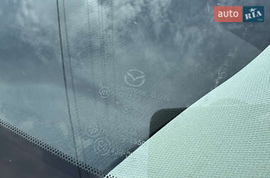 Позашляховик / Кросовер Mazda CX-5 2020 в 