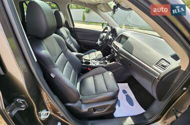 Позашляховик / Кросовер Mazda CX-5 2016 в 