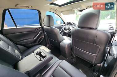 Позашляховик / Кросовер Mazda CX-5 2016 в 