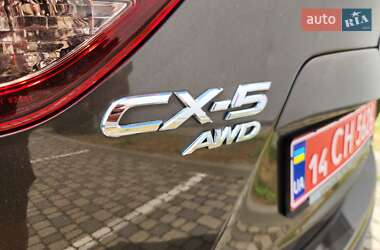 Позашляховик / Кросовер Mazda CX-5 2016 в 