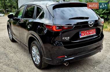 Позашляховик / Кросовер Mazda CX-5 2024 в 