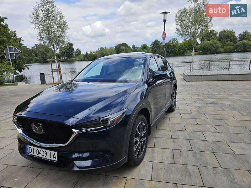 Внедорожник / Кроссовер Mazda CX-5 2017 в Киеве