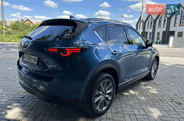 Позашляховик / Кросовер Mazda CX-5 2018 в 