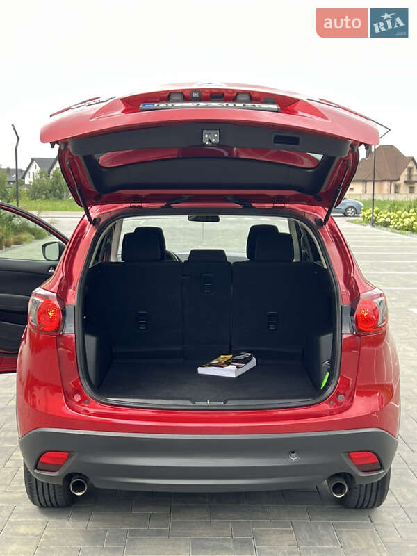 Позашляховик / Кросовер Mazda CX-5 2015 в Луцьку