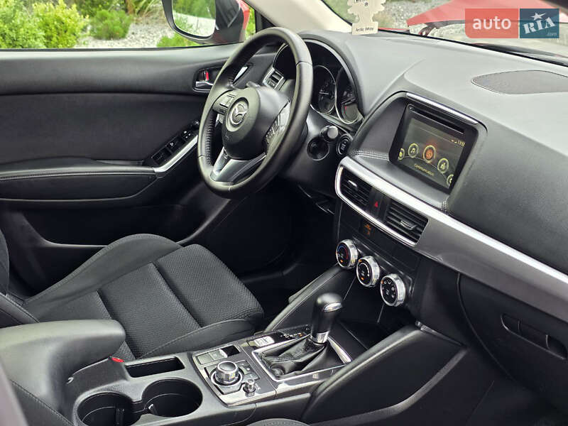 Позашляховик / Кросовер Mazda CX-5 2015 в Луцьку