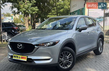 Позашляховик / Кросовер Mazda CX-5 2017 в 