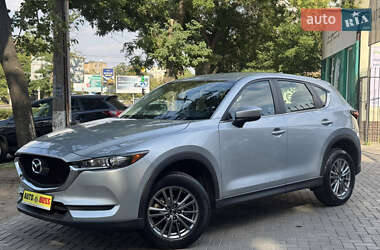 Позашляховик / Кросовер Mazda CX-5 2017 в 