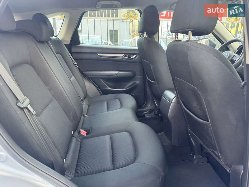 Позашляховик / Кросовер Mazda CX-5 2017 в Миколаєві