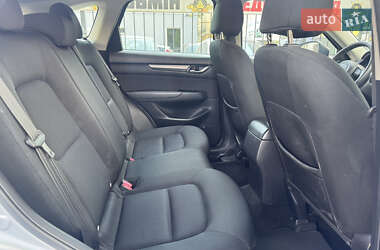 Позашляховик / Кросовер Mazda CX-5 2017 в 