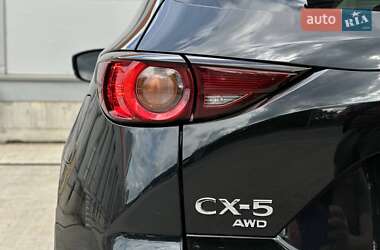 Позашляховик / Кросовер Mazda CX-5 2020 в 