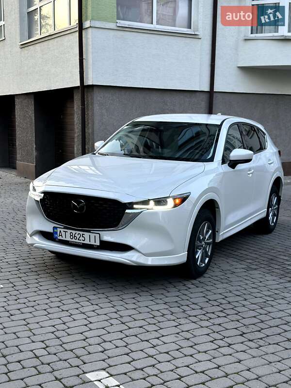 Внедорожник / Кроссовер Mazda CX-5 2024 в 