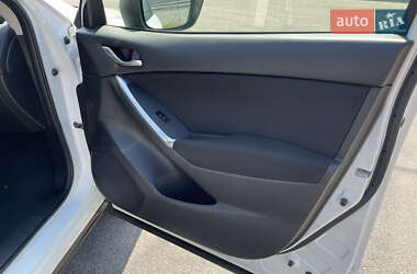 Внедорожник / Кроссовер Mazda CX-5 2012 в 