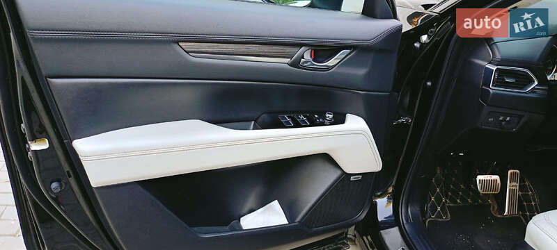 Внедорожник / Кроссовер Mazda CX-5 2017 в Николаеве